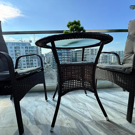 Heaven Infinity Sunset Pool & *