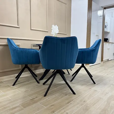 Heaven Infinity Sunset Pool & Apartment