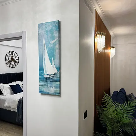 Apartment Heaven Infinity Sunset Pool & Navodari