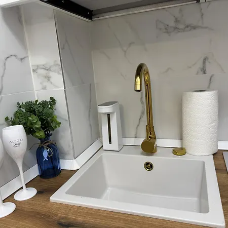 Heaven Infinity Sunset Pool & Apartment