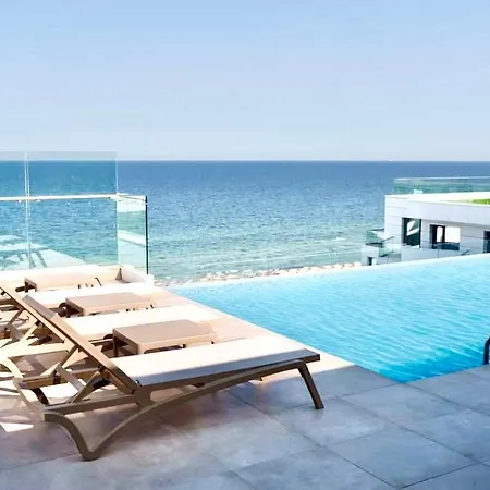 Heaven Infinity Sunset Pool & Apartment Navodari