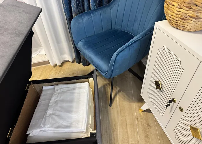 Heaven Infinity Sunset Pool & Apartment