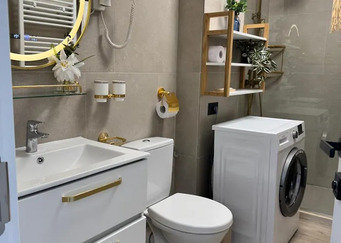 Heaven Infinity Sunset Pool & * Năvodari