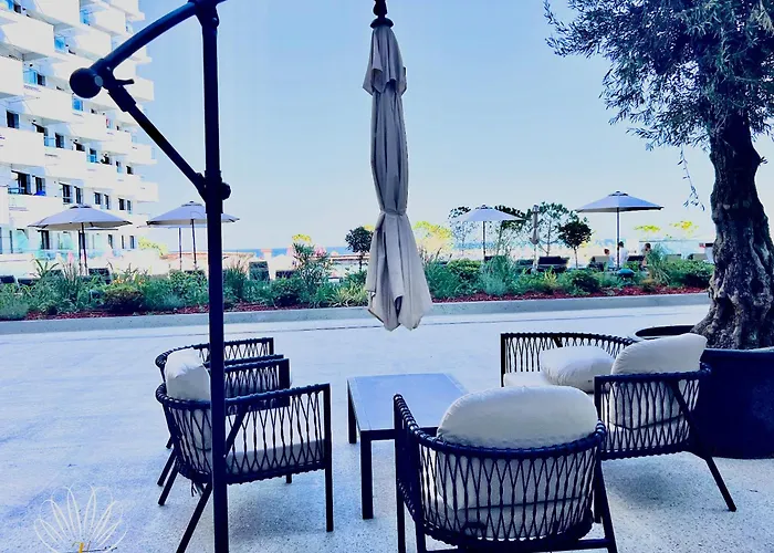 Heaven Infinity Sunset Pool & Appartement *