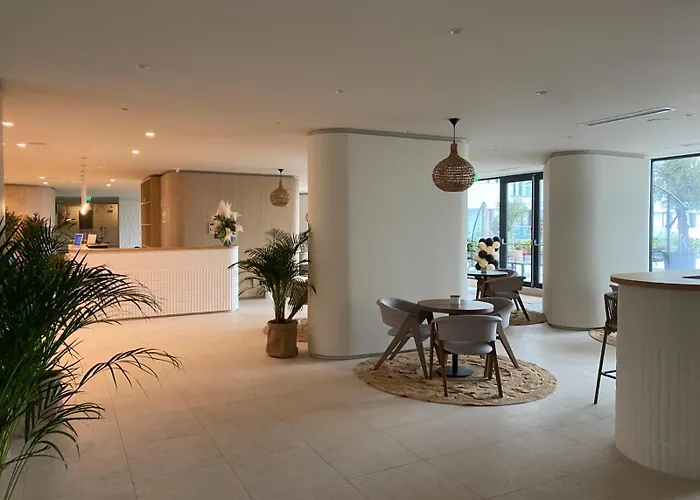 Heaven Infinity Sunset Pool & *