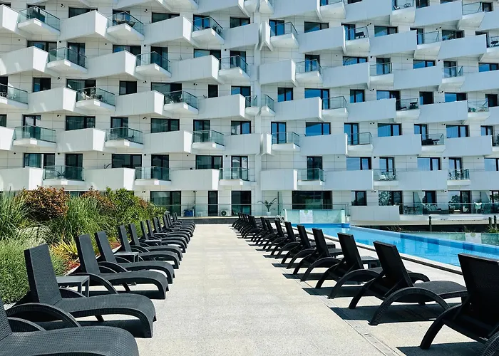 Heaven Infinity Sunset Pool & Apartment Navodari