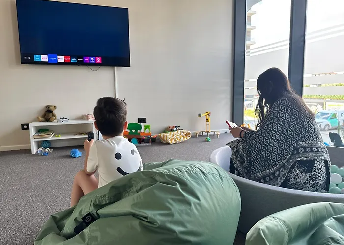 Heaven Infinity Sunset Pool & *