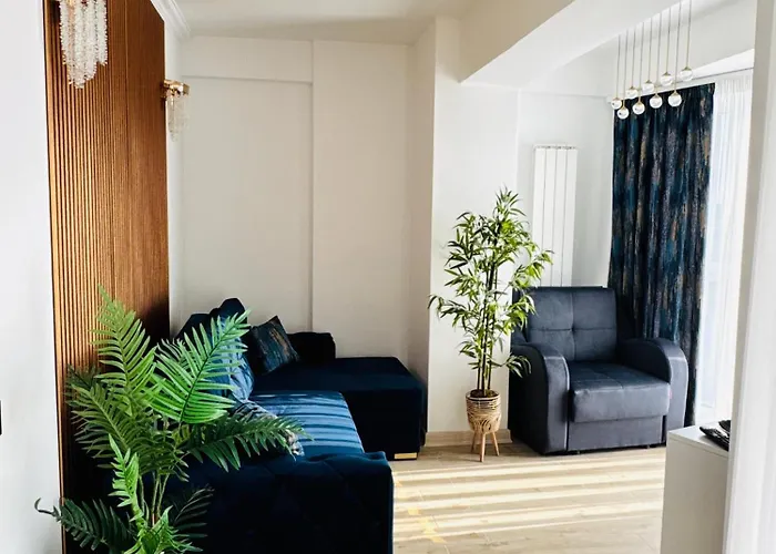 Heaven Infinity Sunset Pool &